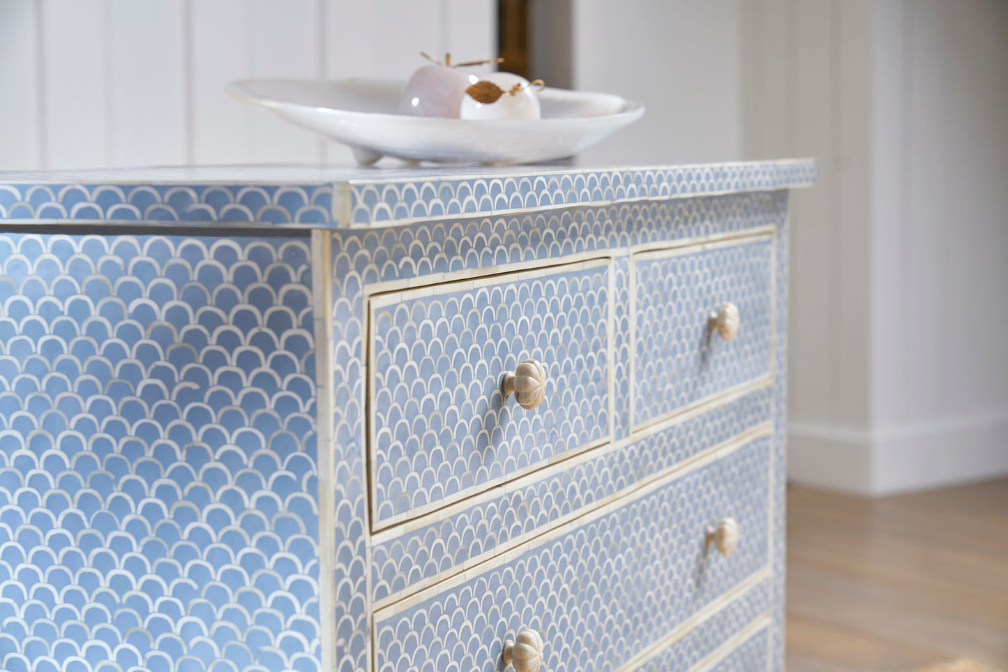 Milford Chest – Handcrafted 4-Drawer Bone Inlay Chest in Blue, Gray, or Natural Finish