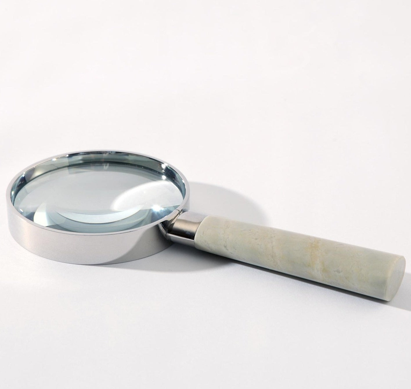 ELEGANT LENS