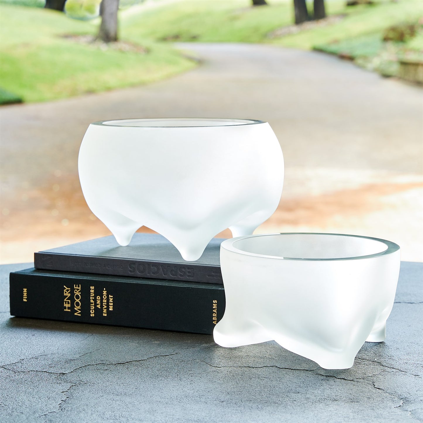 FREEFORM TRIPOD BOWLS-FROSTED CLEAR
